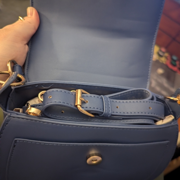 Badgley Mischka Saddle Bag - BRAND NEW W/ TAGS - Picture 2 of 3